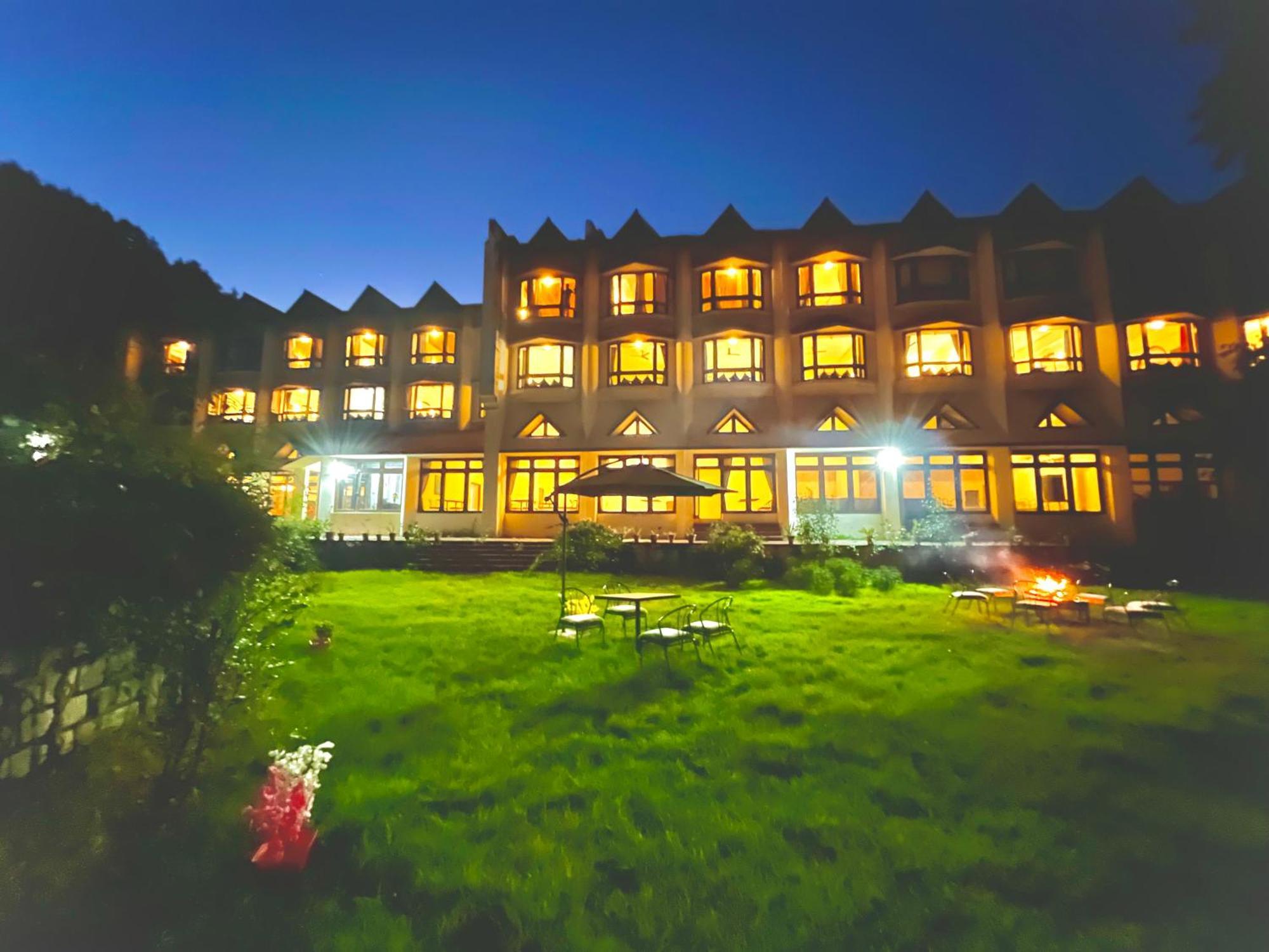 Sagar Heritage Resort, Near Mall Road Manali Exteriér fotografie
